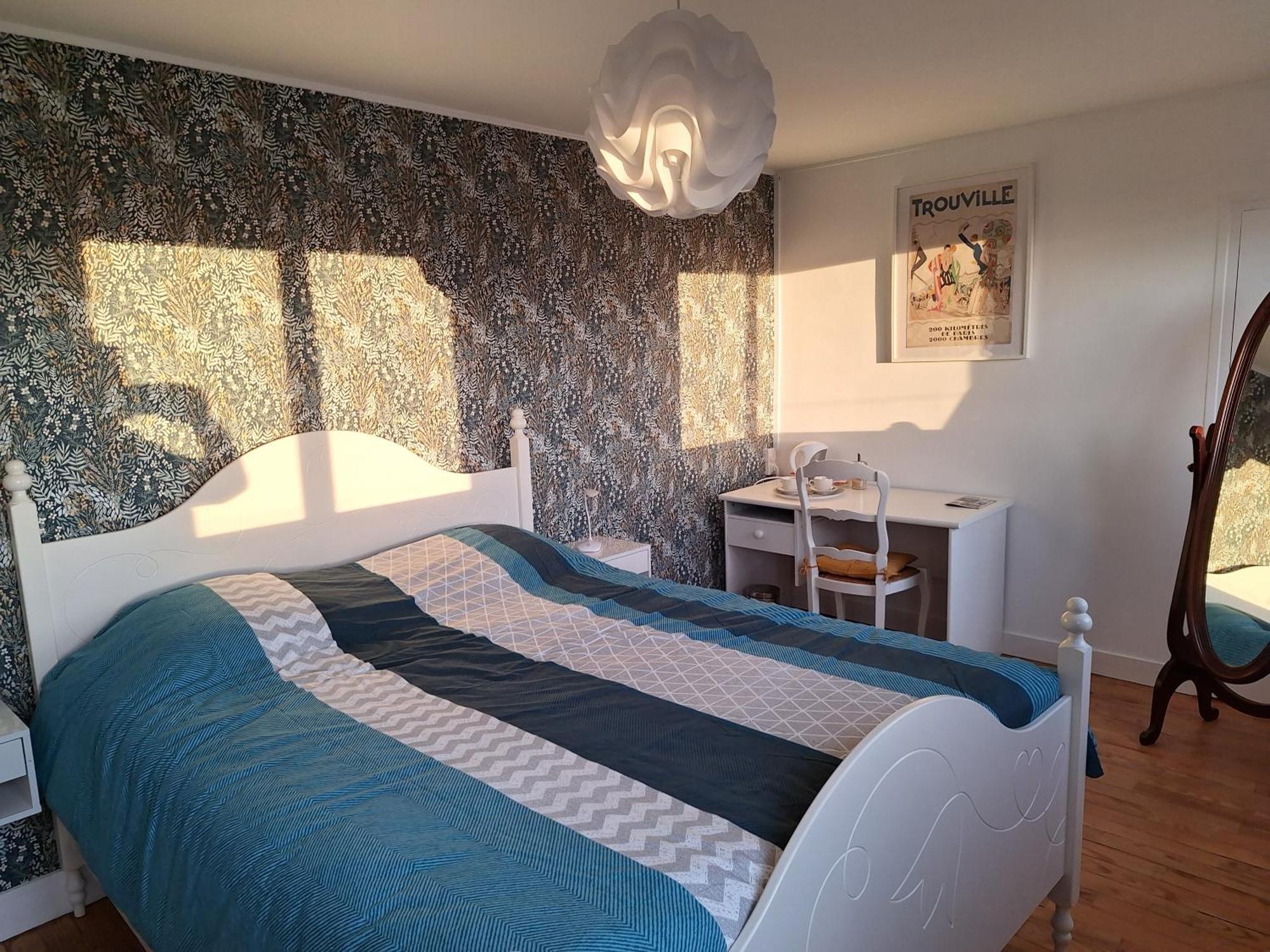La Fleur Du Soleil Bed & Breakfast Trouville-sur-Mer Exterior photo